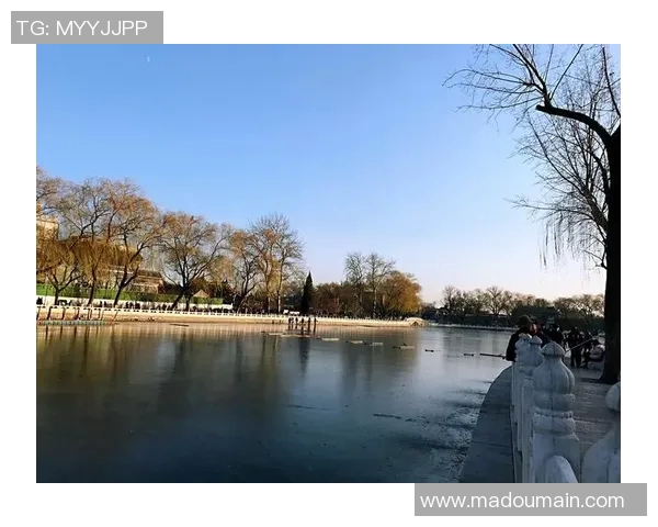 91麻豆破解版-蓦然闪现的黑洞之眼，深挖数字生活潮流服饰亮点之选 91麻豆破解版全解析-